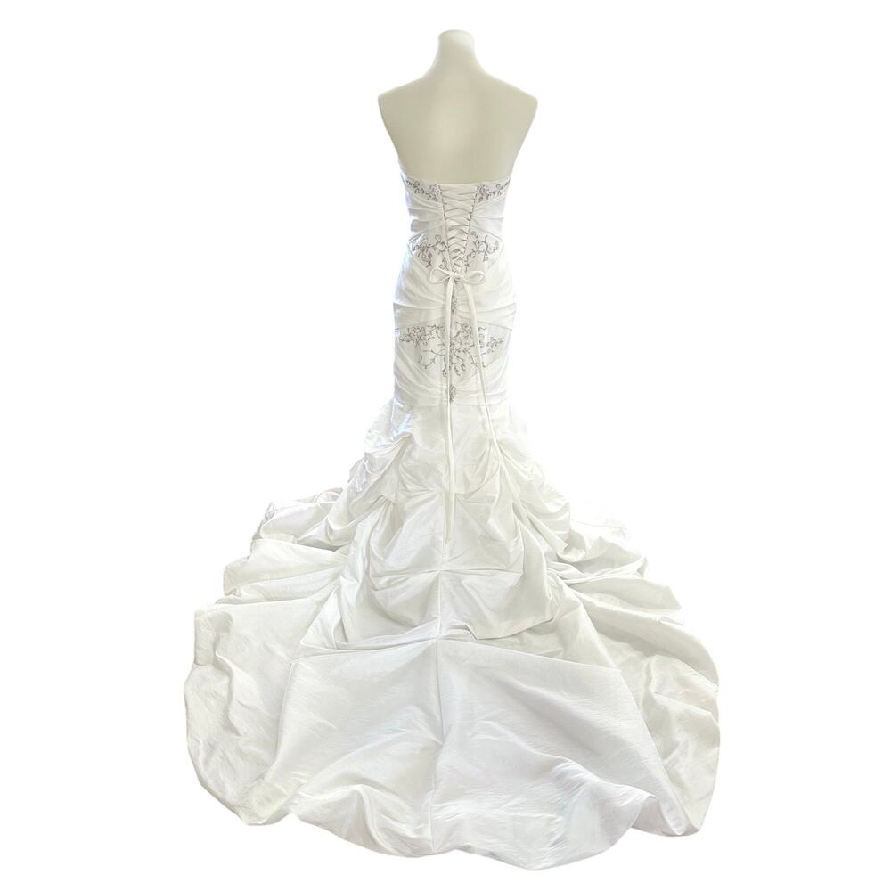 Strapless White Mermaid Wedding Dress Size 4 Silver Embroidery Corset Back